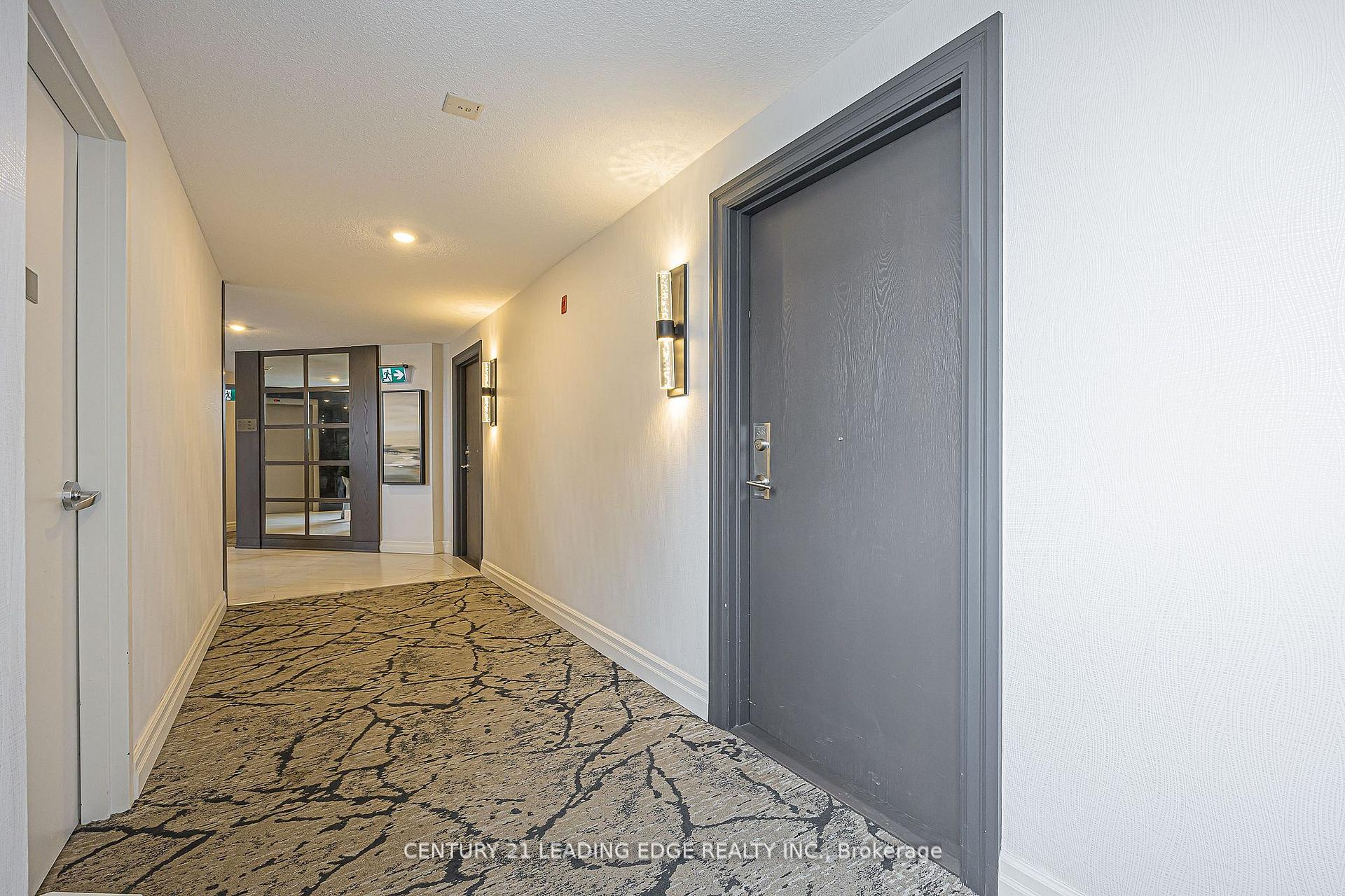 340 Watson Street W 318, Whitby — photo 5 of 5