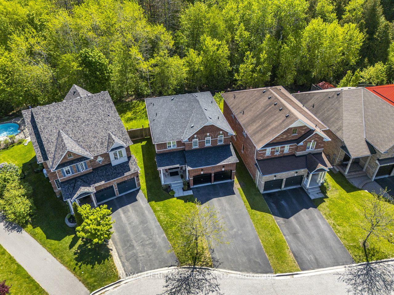 64 Florence Drive, Whitby — photo 2 of 5