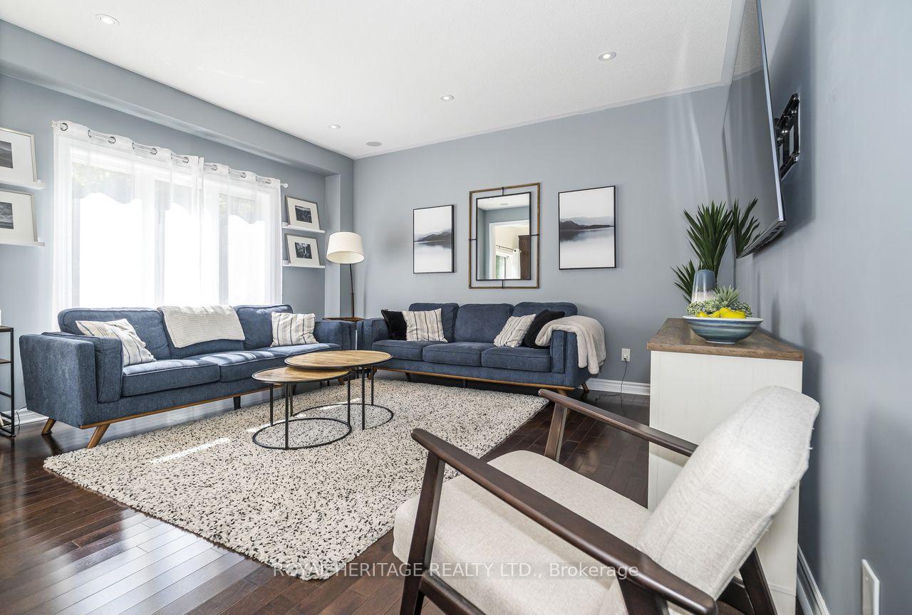 64 Florence Drive, Whitby — photo 4 of 5