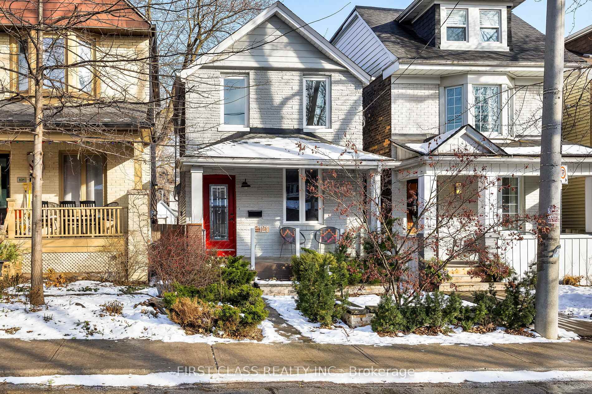 121 Galt Avenue, Toronto E01, ON M4M 2Z4 — Toronto E01, Ontario