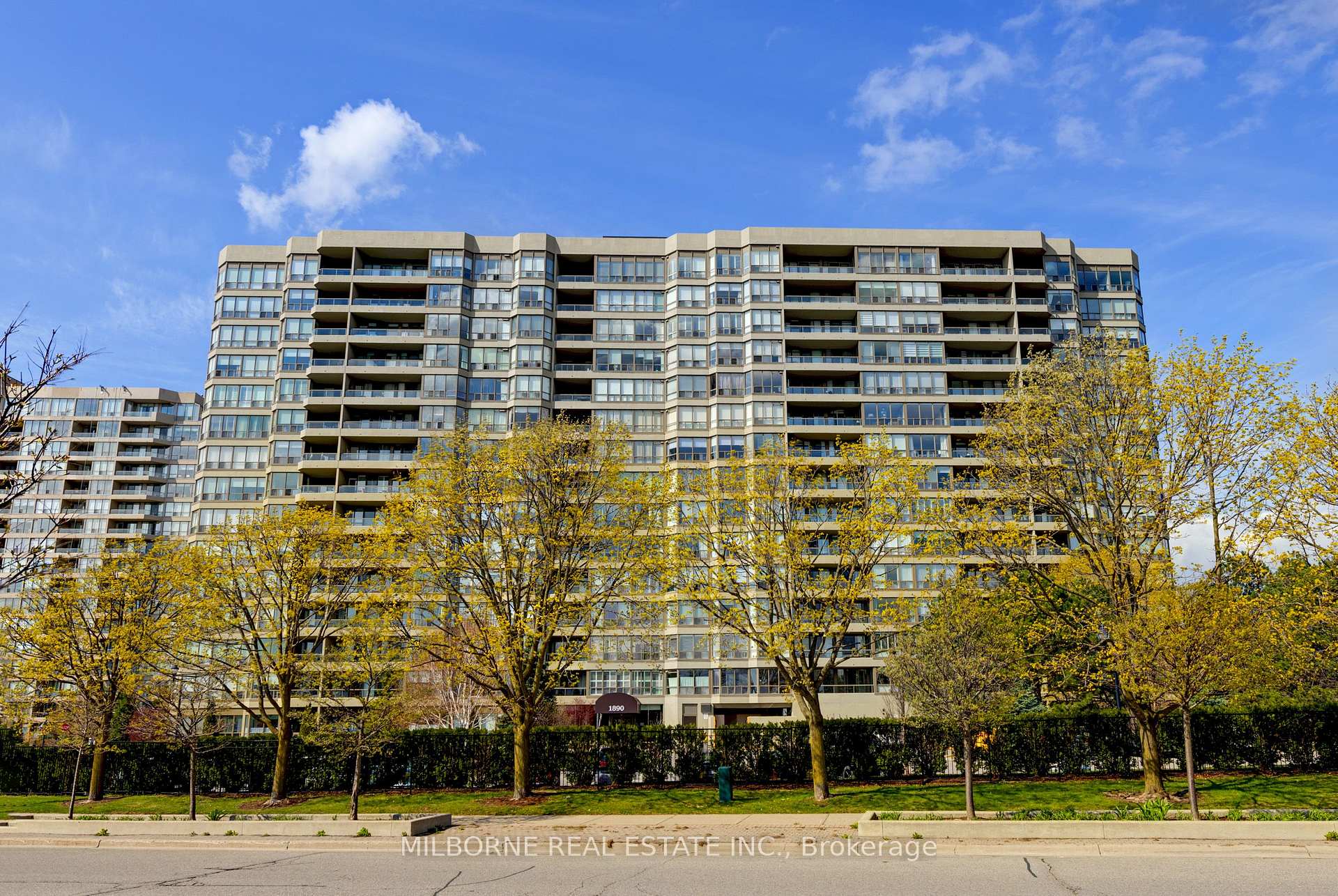1890 Valley Farm Road 507, Pickering, ON L1V 6B4 — Pickering, Ontario