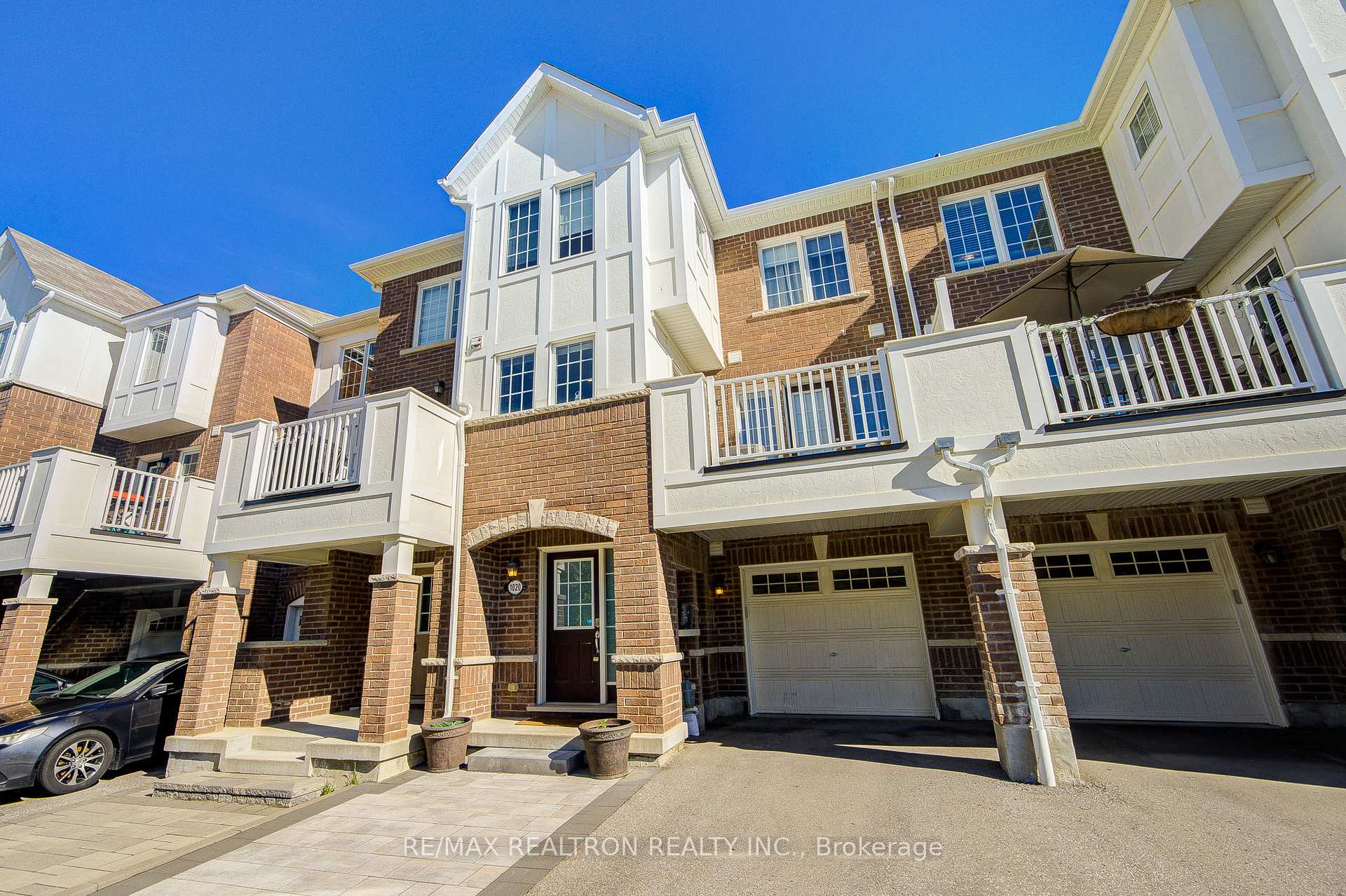 1020 Dragonfly Avenue, Pickering — photo 2 of 5