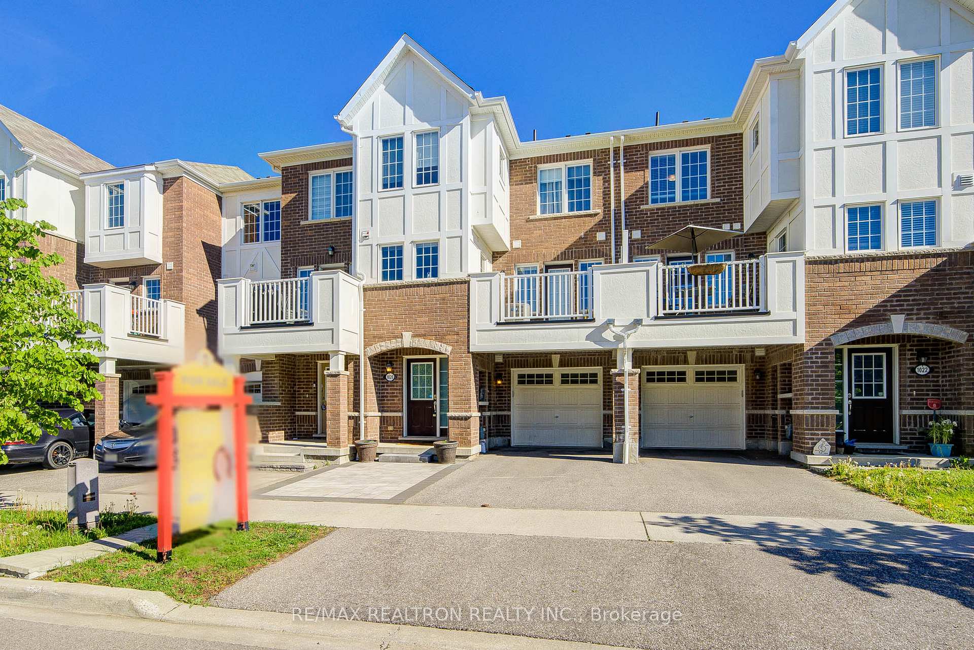 1020 Dragonfly Avenue, Pickering — photo 3 of 5