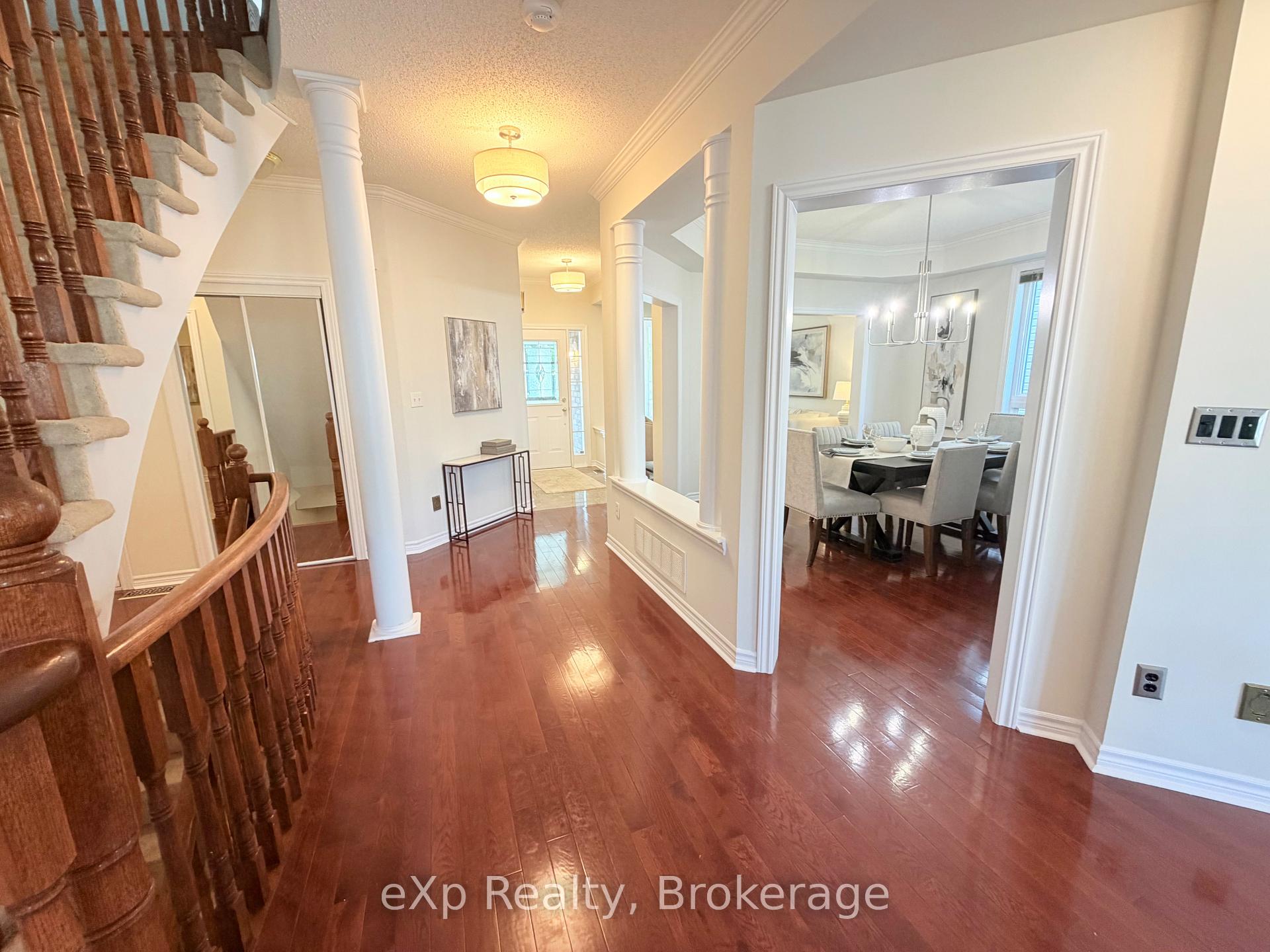371 E Carnwith Drive, Whitby — photo 5 of 5