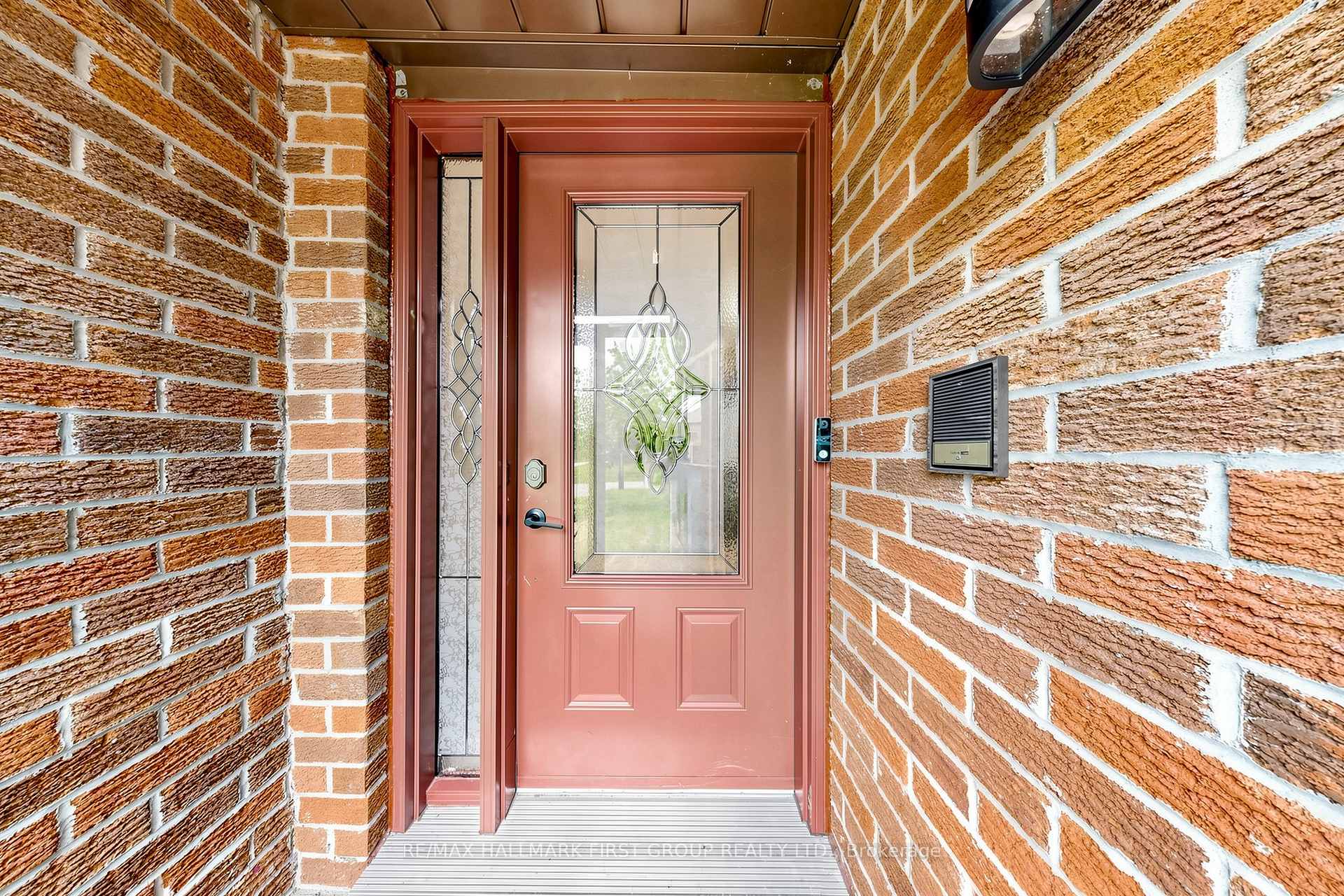 1266 Fawndale Road, Pickering — photo 4 of 5