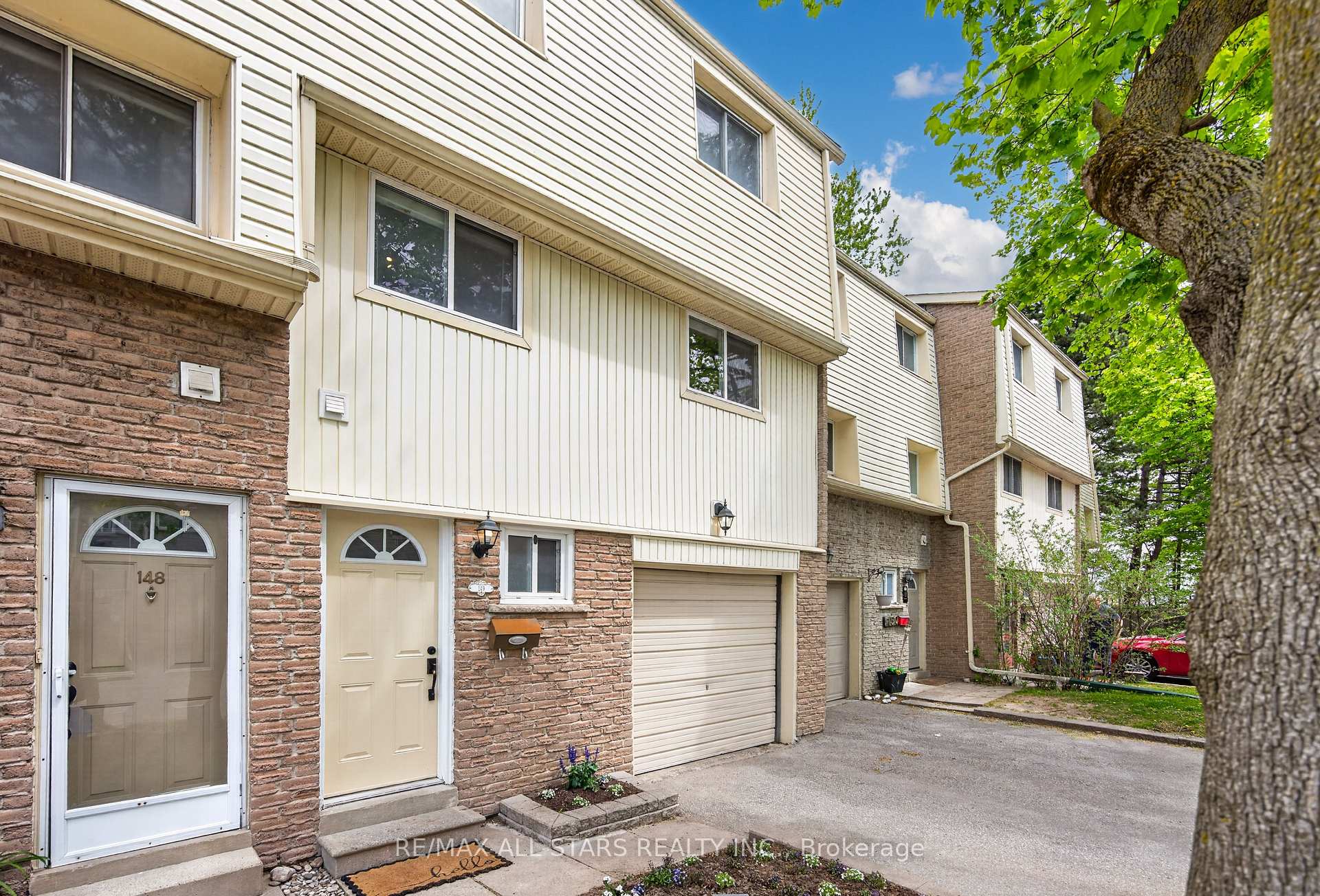 1915 Denmar Road 149, Pickering — photo 3 of 5