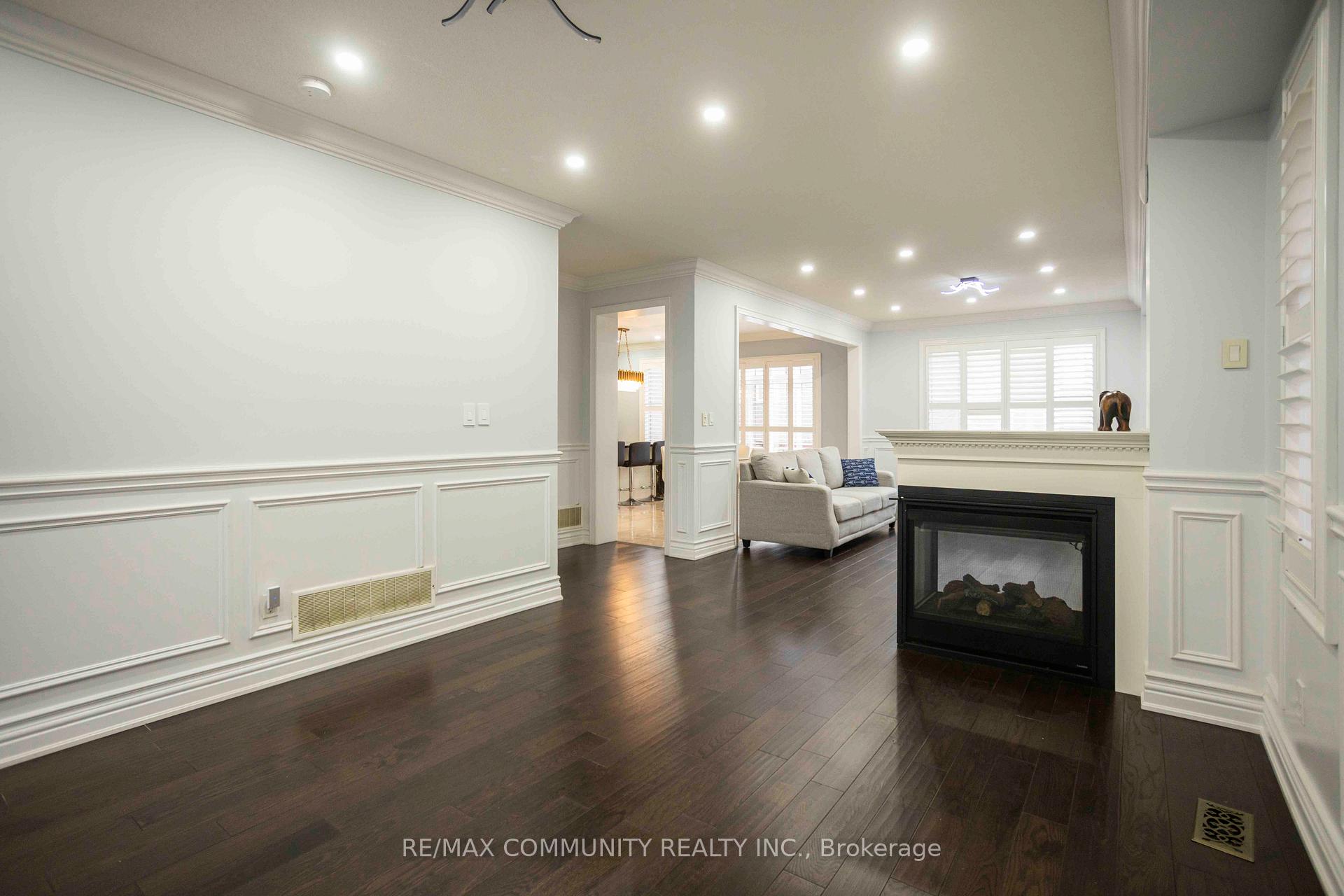 74 Stannardville Drive, Ajax — photo 4 of 5