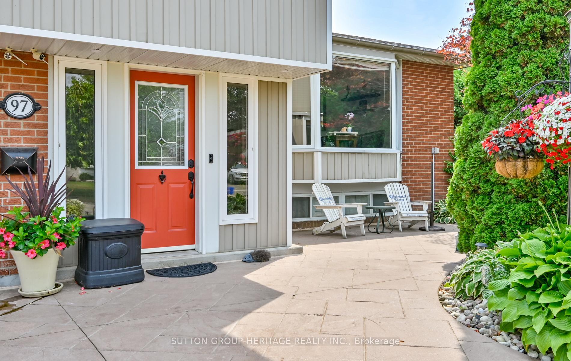 97 Clover Ridge Drive E, Ajax — photo 3 of 5