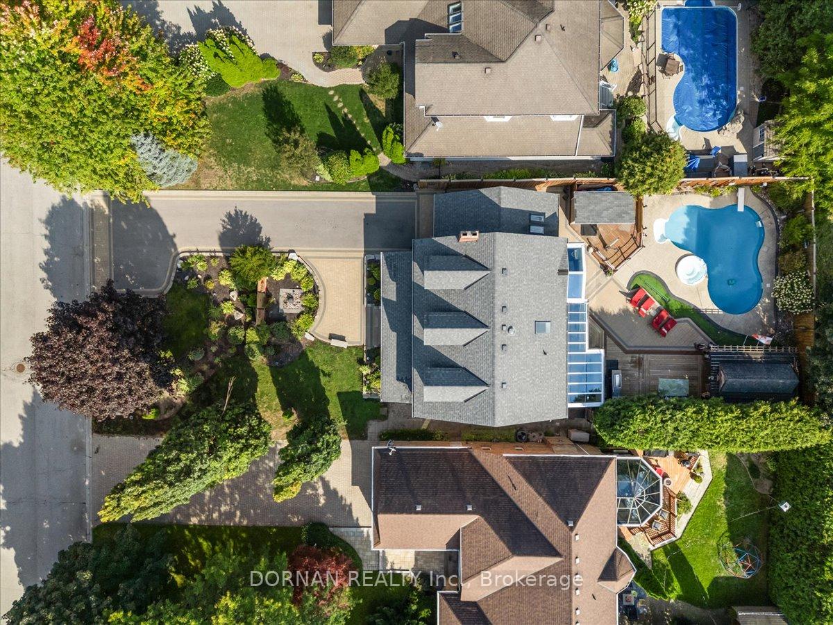 9 Hanover Court, Whitby — photo 4 of 5