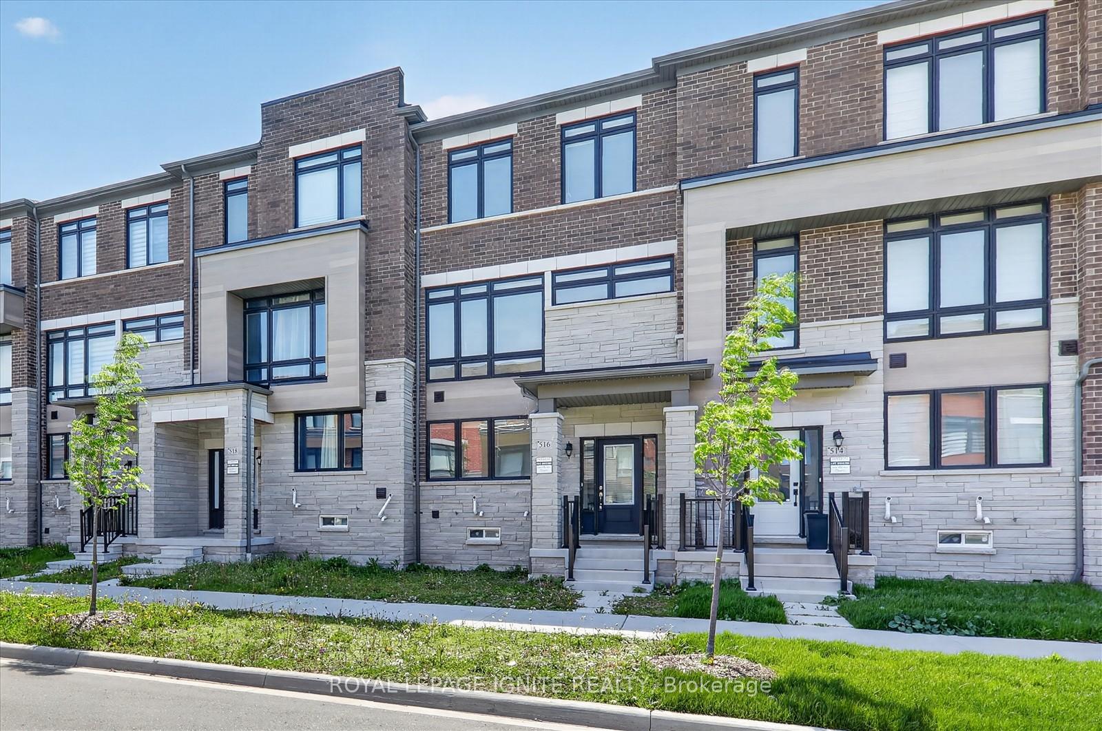 516 Danks Ridge Drive, Ajax — photo 3 of 5
