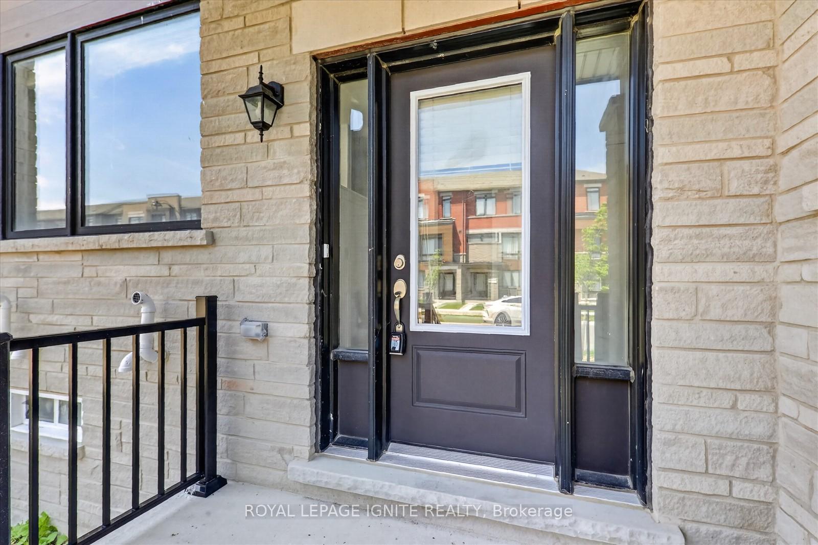 516 Danks Ridge Drive, Ajax — photo 4 of 5