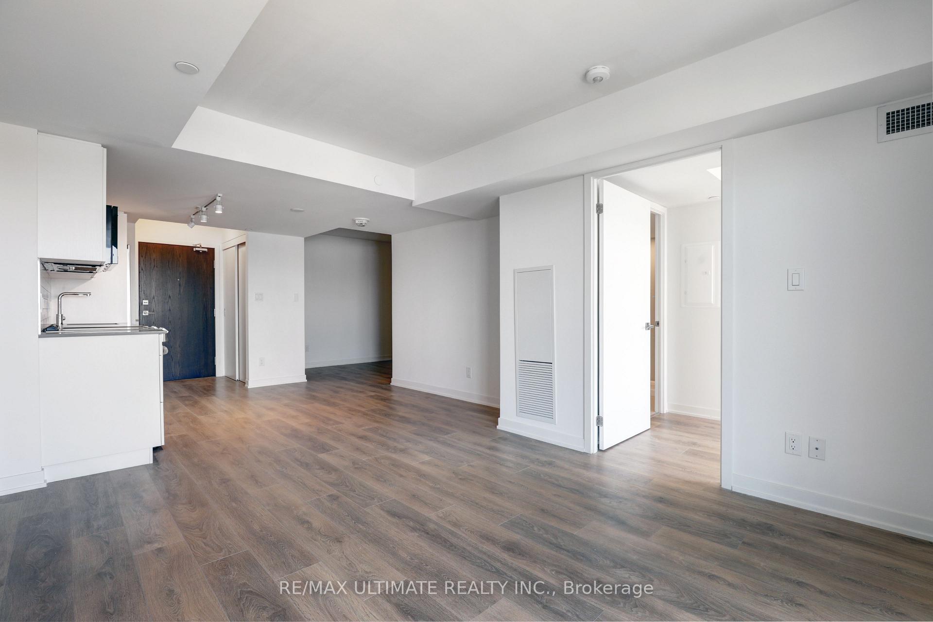 1401 O'Connor Drive 513, Toronto E03 — photo 3 of 5
