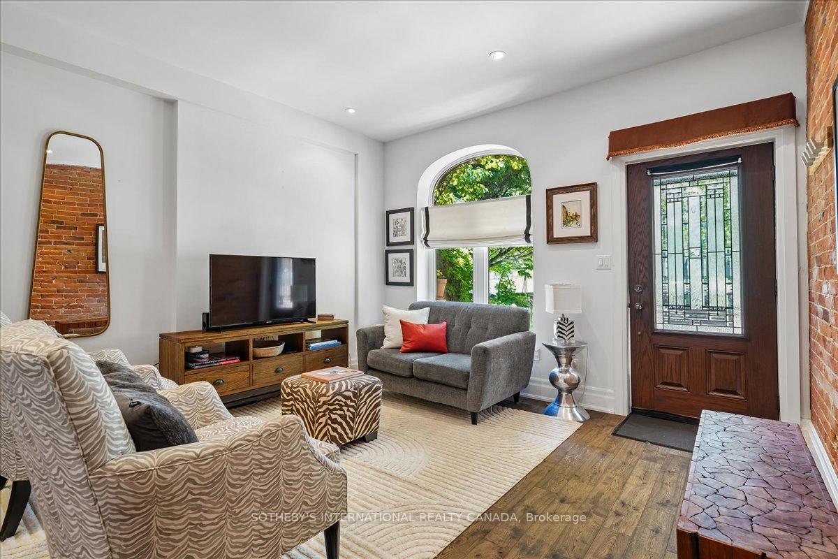 257 Booth Avenue, Toronto E01 — photo 5 of 5
