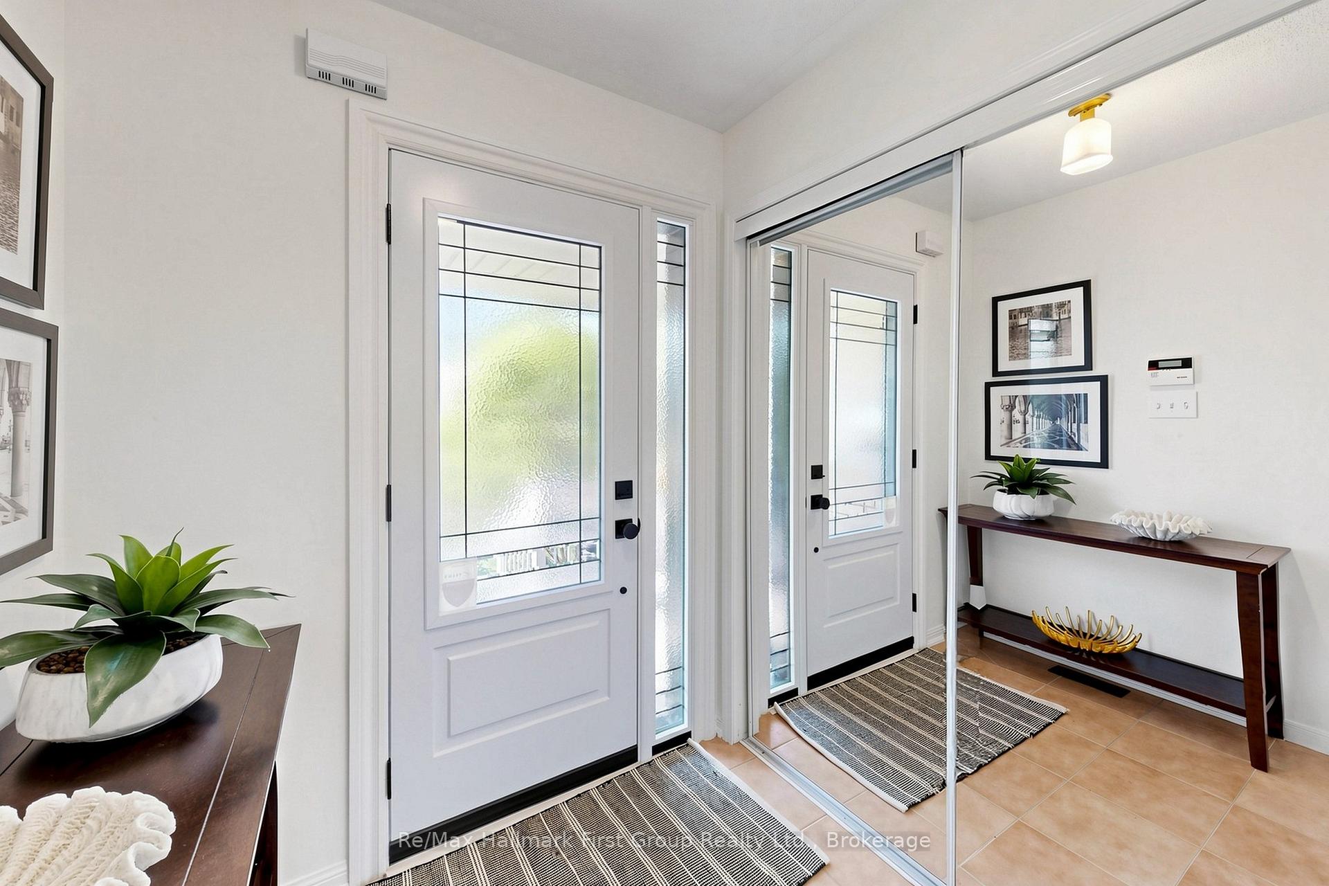 27 Robideau Place, Whitby — photo 3 of 5