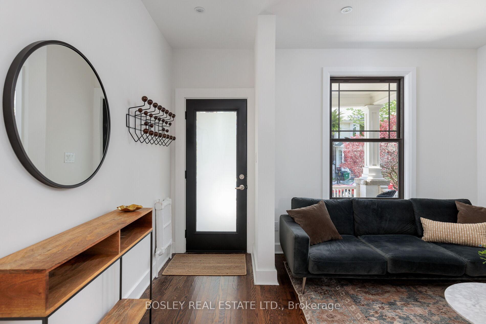28 Frizzell Avenue, Toronto E01 — photo 3 of 5