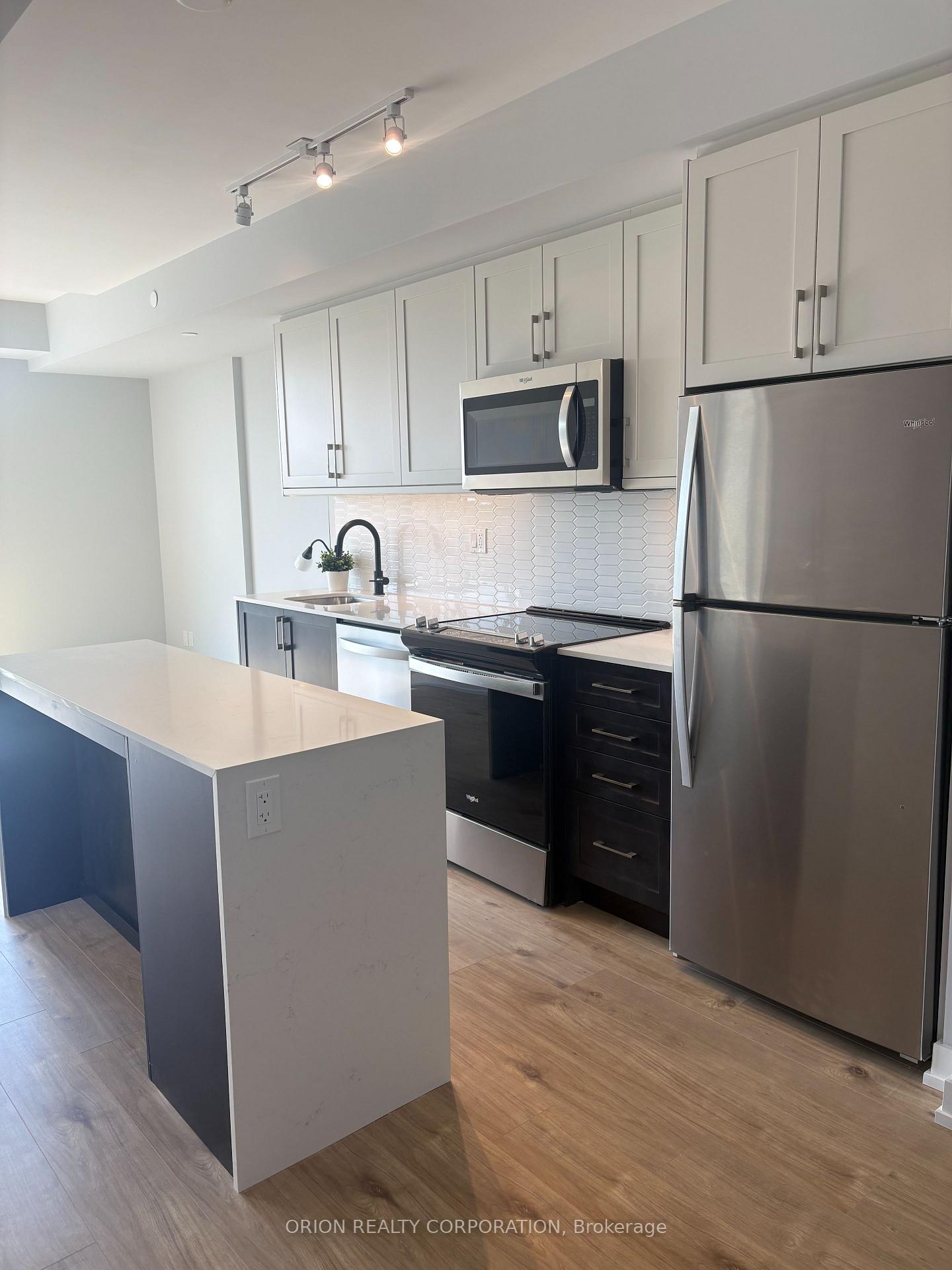 201 Brock Street S 408, Whitby, ON L1N 0P8 — Whitby, Ontario