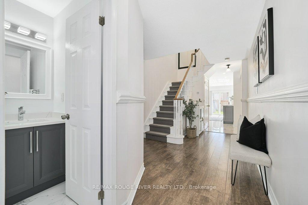 106 Tremount Street, Whitby — photo 4 of 5