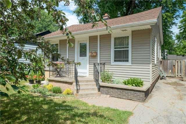 24 George Street, Ajax — photo 3 of 5