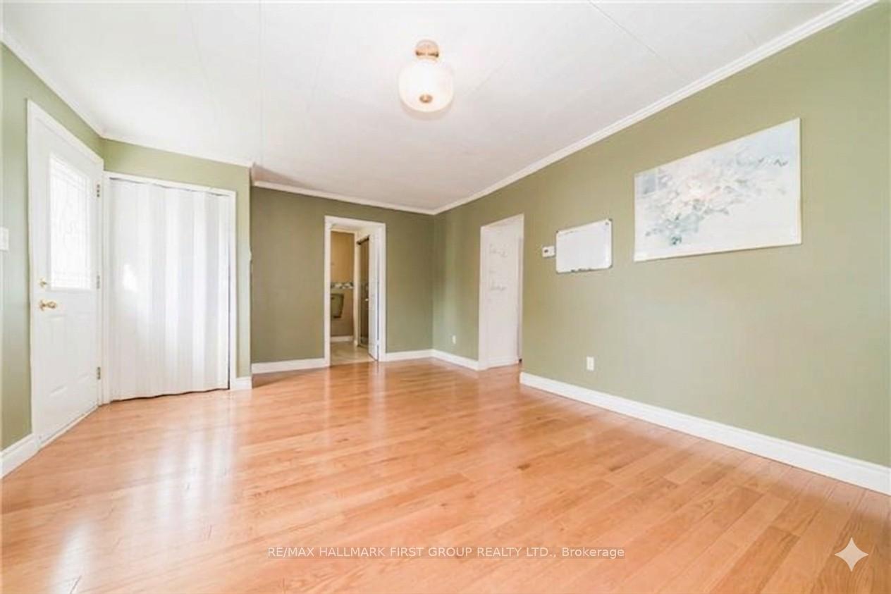 24 George Street, Ajax — photo 5 of 5