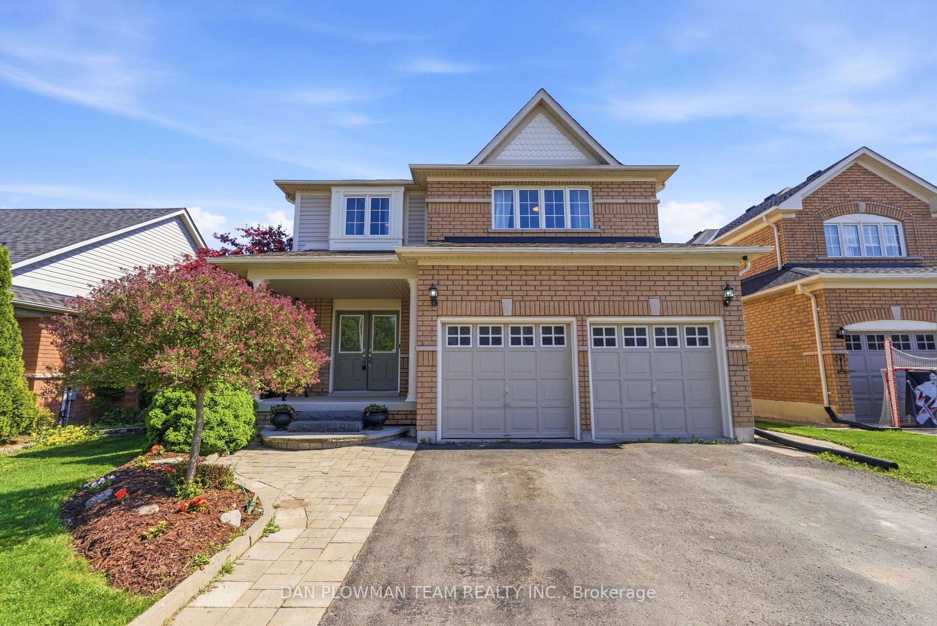 27 Hockley Avenue, Clarington — photo 2 of 5