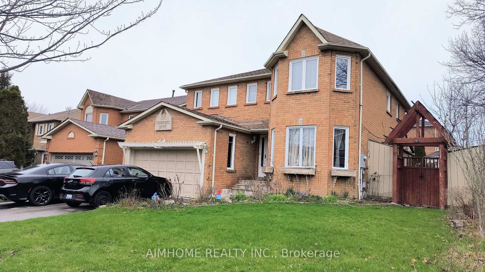 18 Carmichael Drive, Whitby — photo 2 of 5