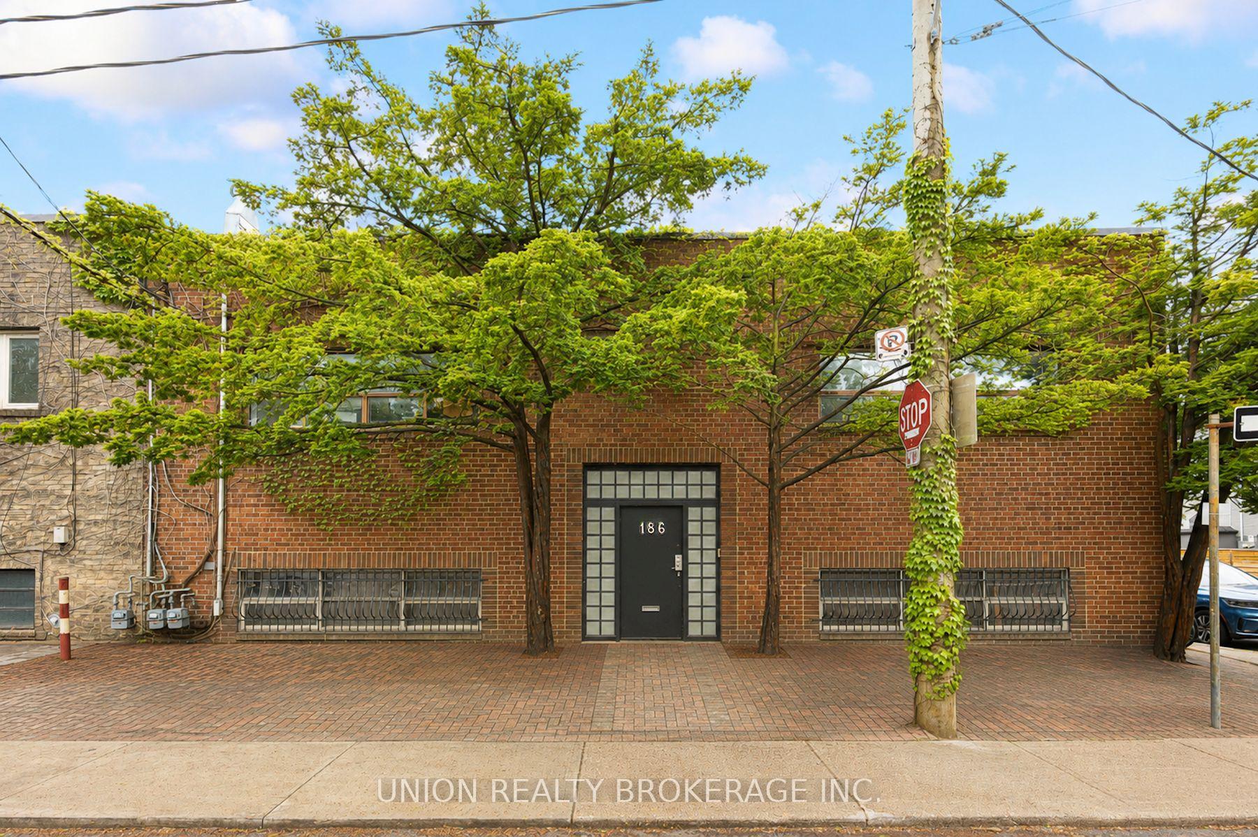 186 Munro Street, Toronto E01, ON M4M 2B9 — Toronto E01, Ontario