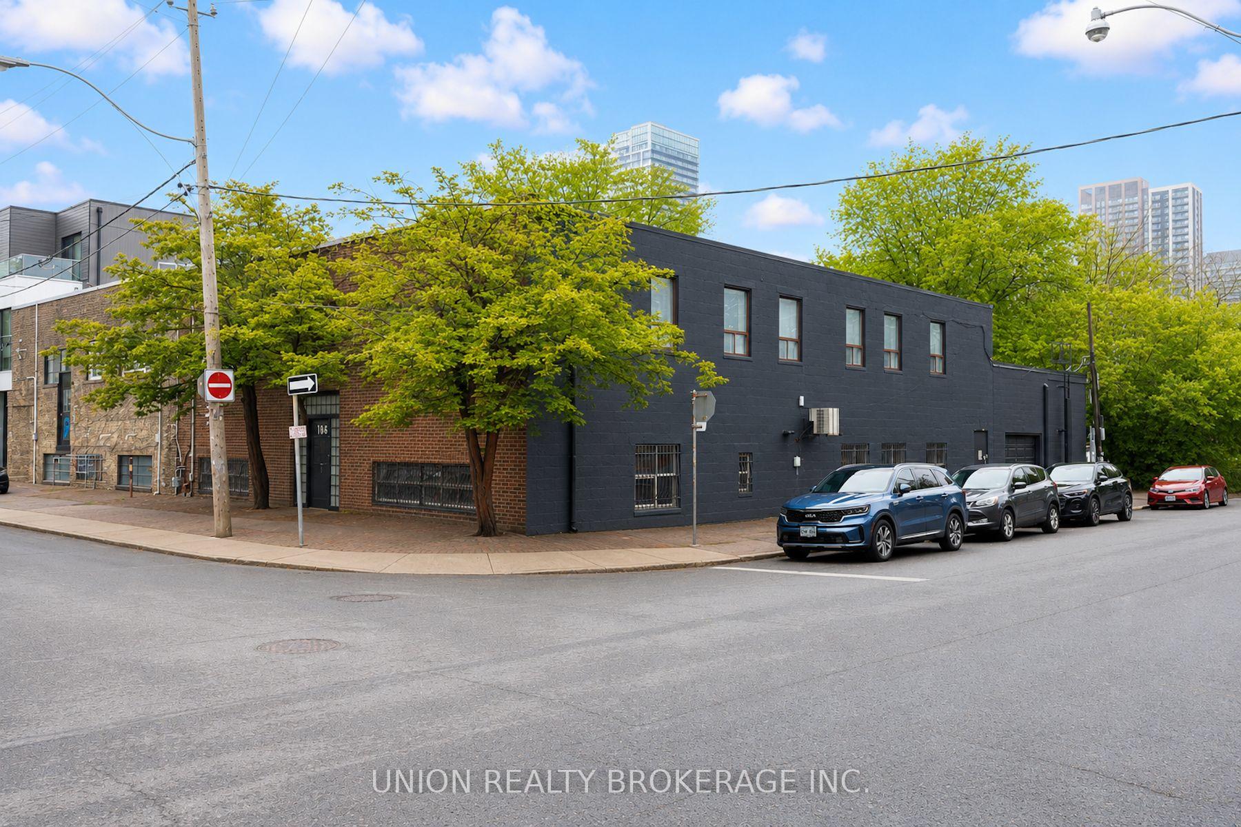 186 Munro Street, Toronto E01 — photo 2 of 5