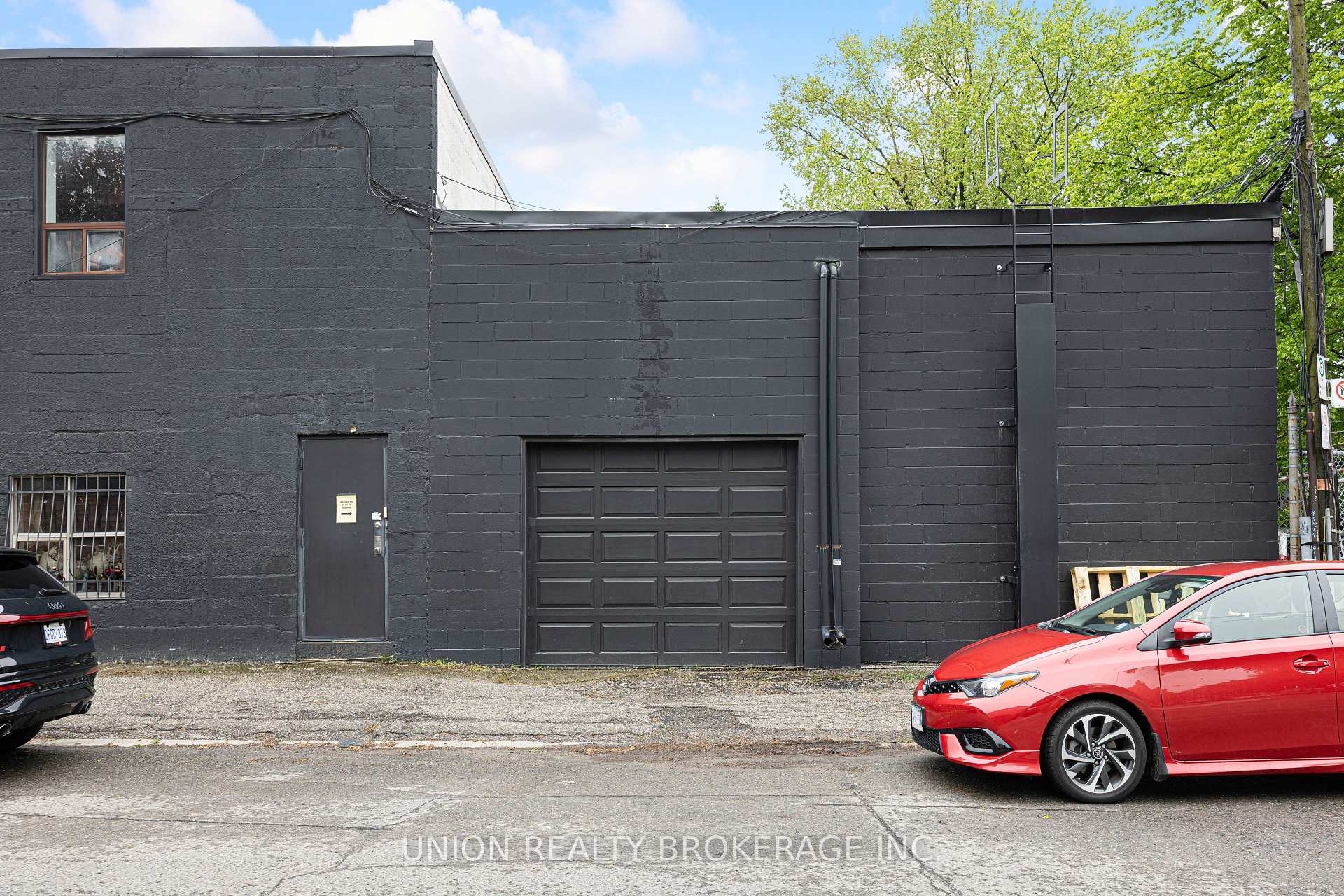 186 Munro Street, Toronto E01 — photo 4 of 5