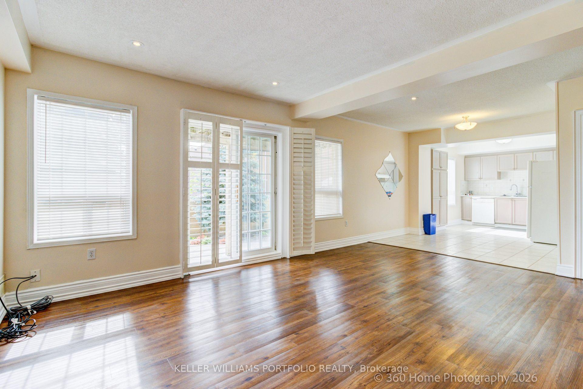 366 Old Harwood Avenue Lower Level, Ajax — photo 2 of 5