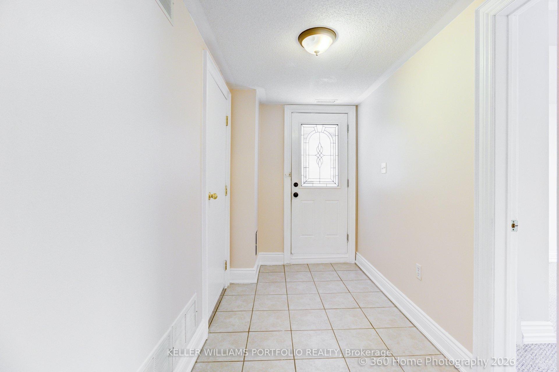 366 Old Harwood Avenue Lower Level, Ajax — photo 4 of 5