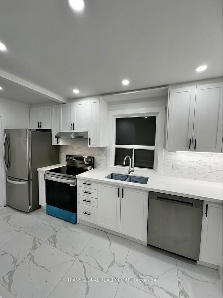 10 Anticosti Drive, Toronto E09, ON M1J 1V5 — Toronto E09, Ontario