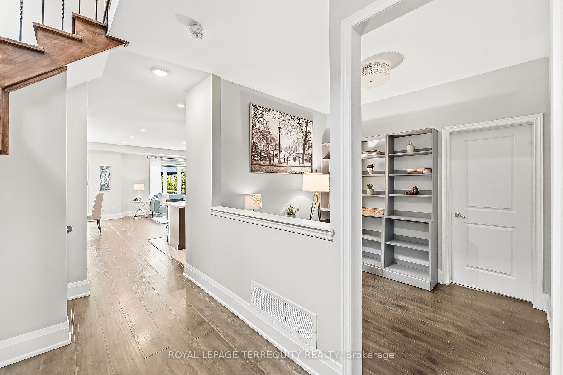 144 Underwood Drive, Whitby — photo 2 of 5