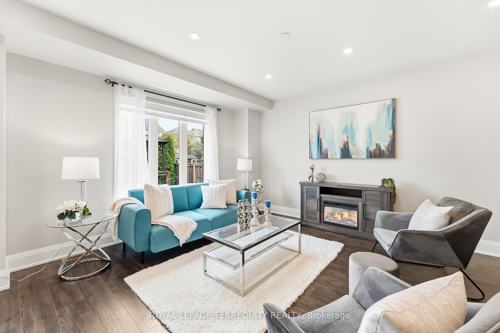 144 Underwood Drive, Whitby — photo 3 of 5