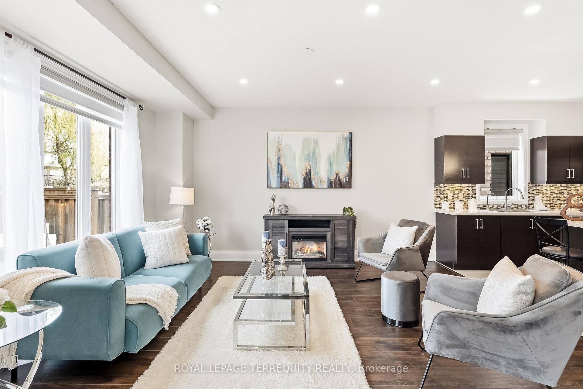 144 Underwood Drive, Whitby — photo 4 of 5