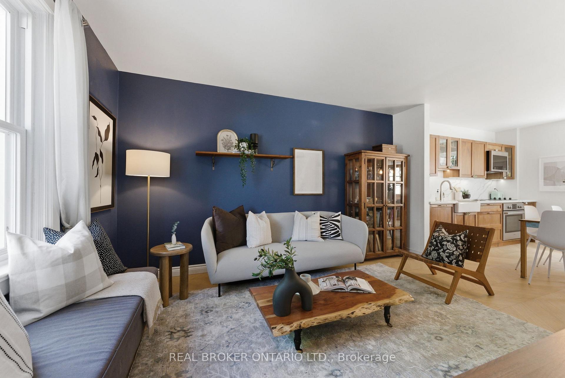 833 Sammon Avenue, Toronto E03 — photo 2 of 5