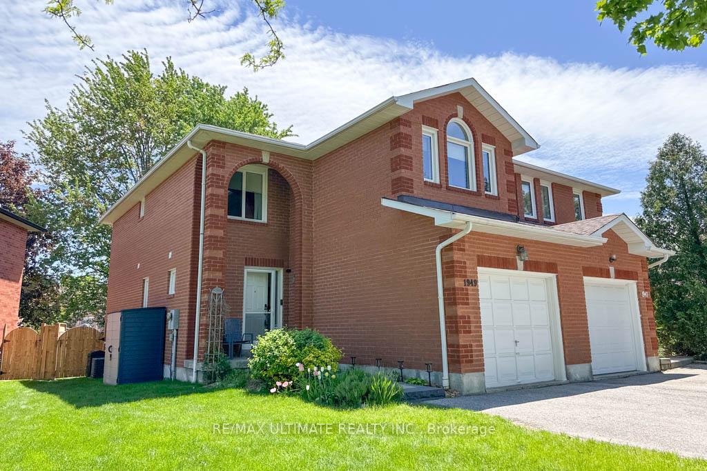 1949 Pine Grove Avenue, Pickering — photo 4 of 5