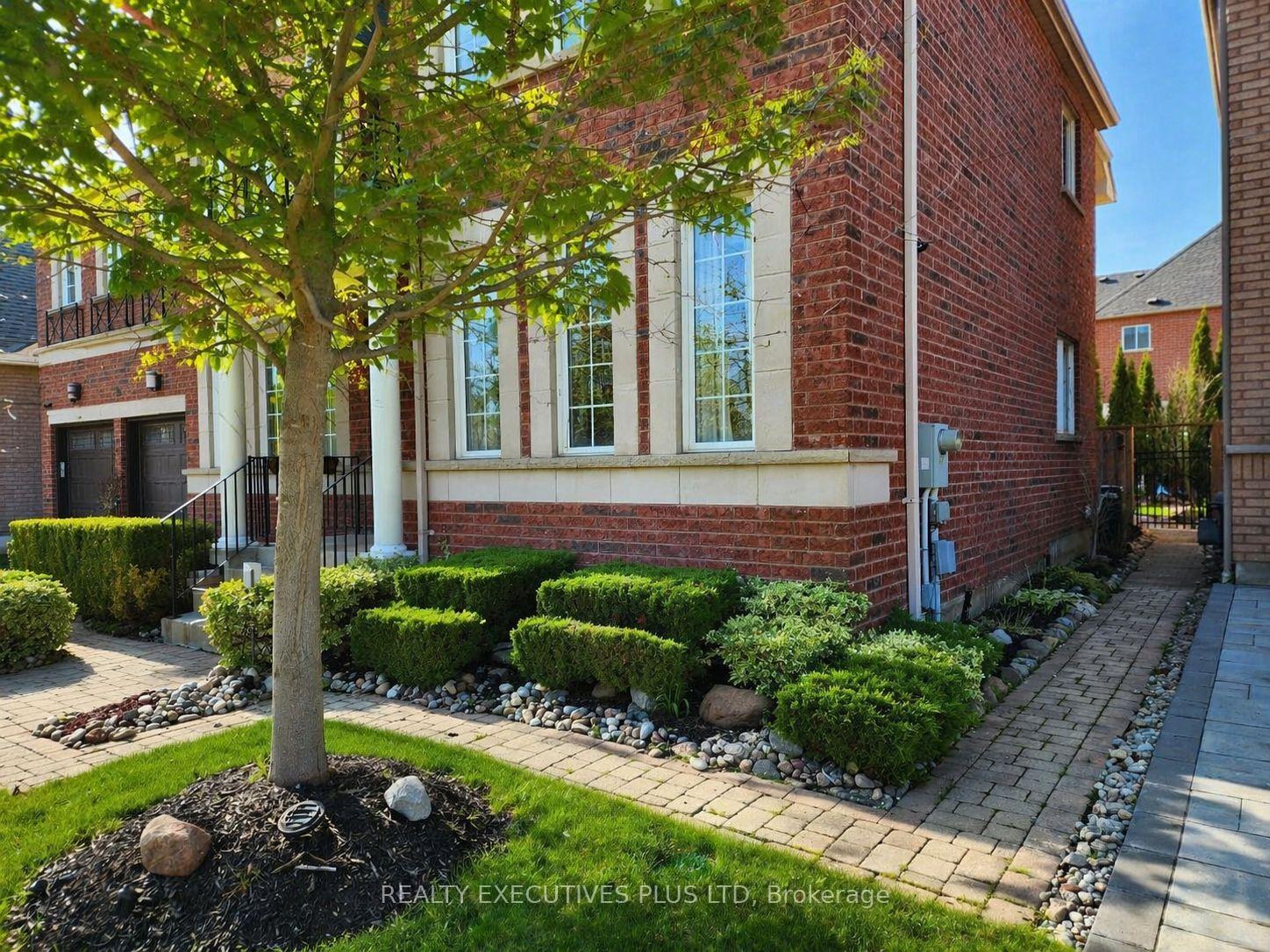 46 Williamson Drive W, Ajax — photo 4 of 5