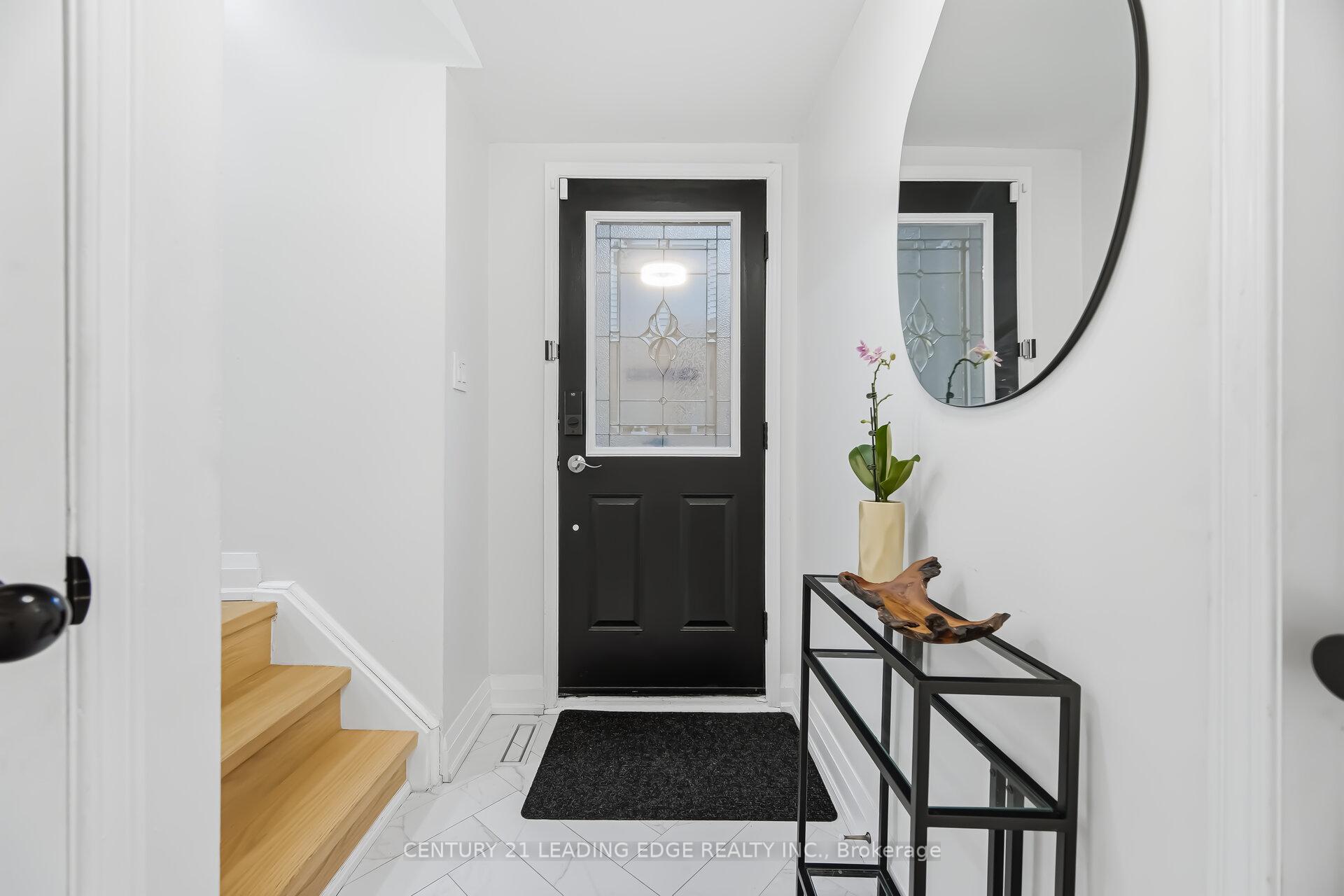 923 Redbird Crescent, Pickering — photo 3 of 5