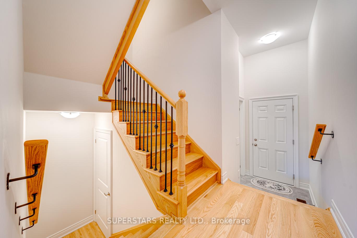 2846 Whites Road, Pickering — photo 4 of 5