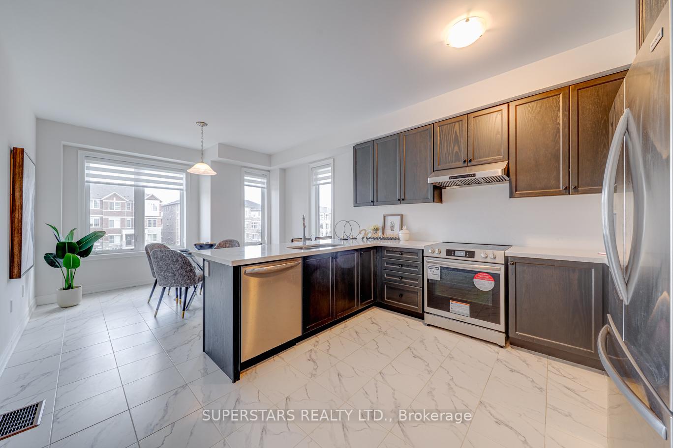 2846 Whites Road, Pickering — photo 5 of 5
