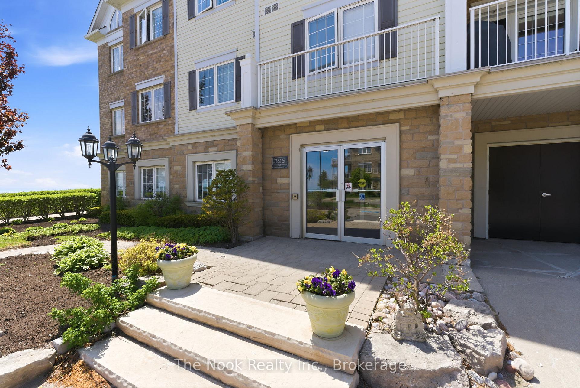 395 Lakebreeze Drive 201, Clarington — photo 2 of 5