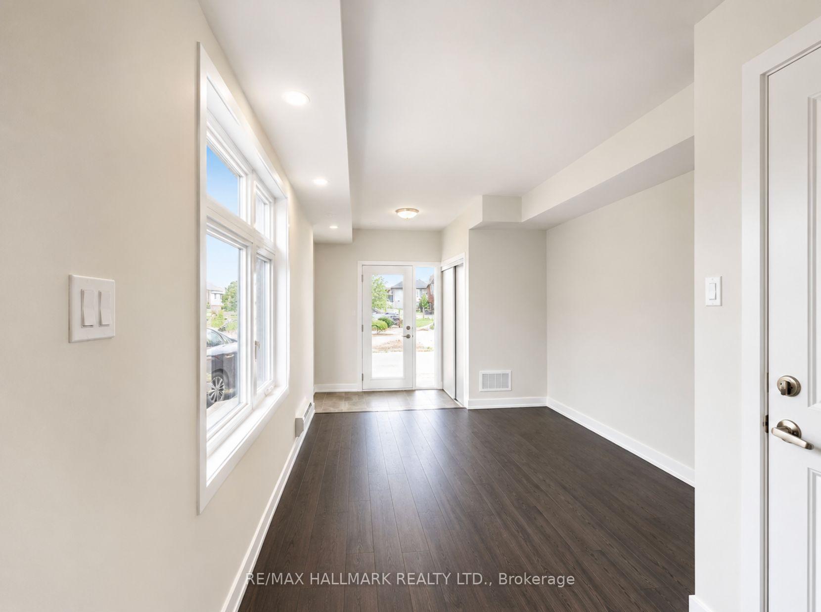 1865 Pickering Parkway S 101, Pickering — photo 4 of 5