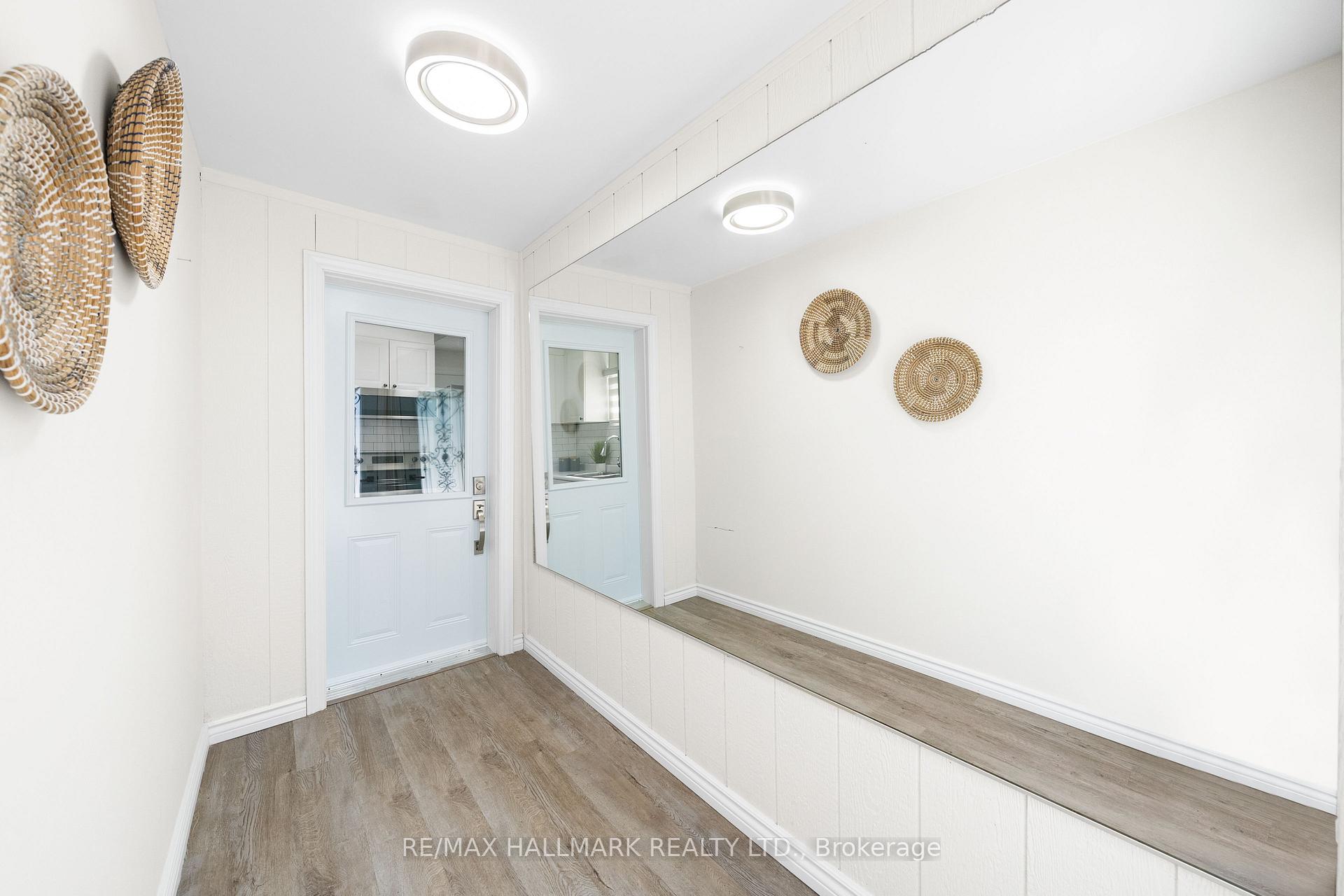 553 Military Trail, Toronto E09 — photo 4 of 5