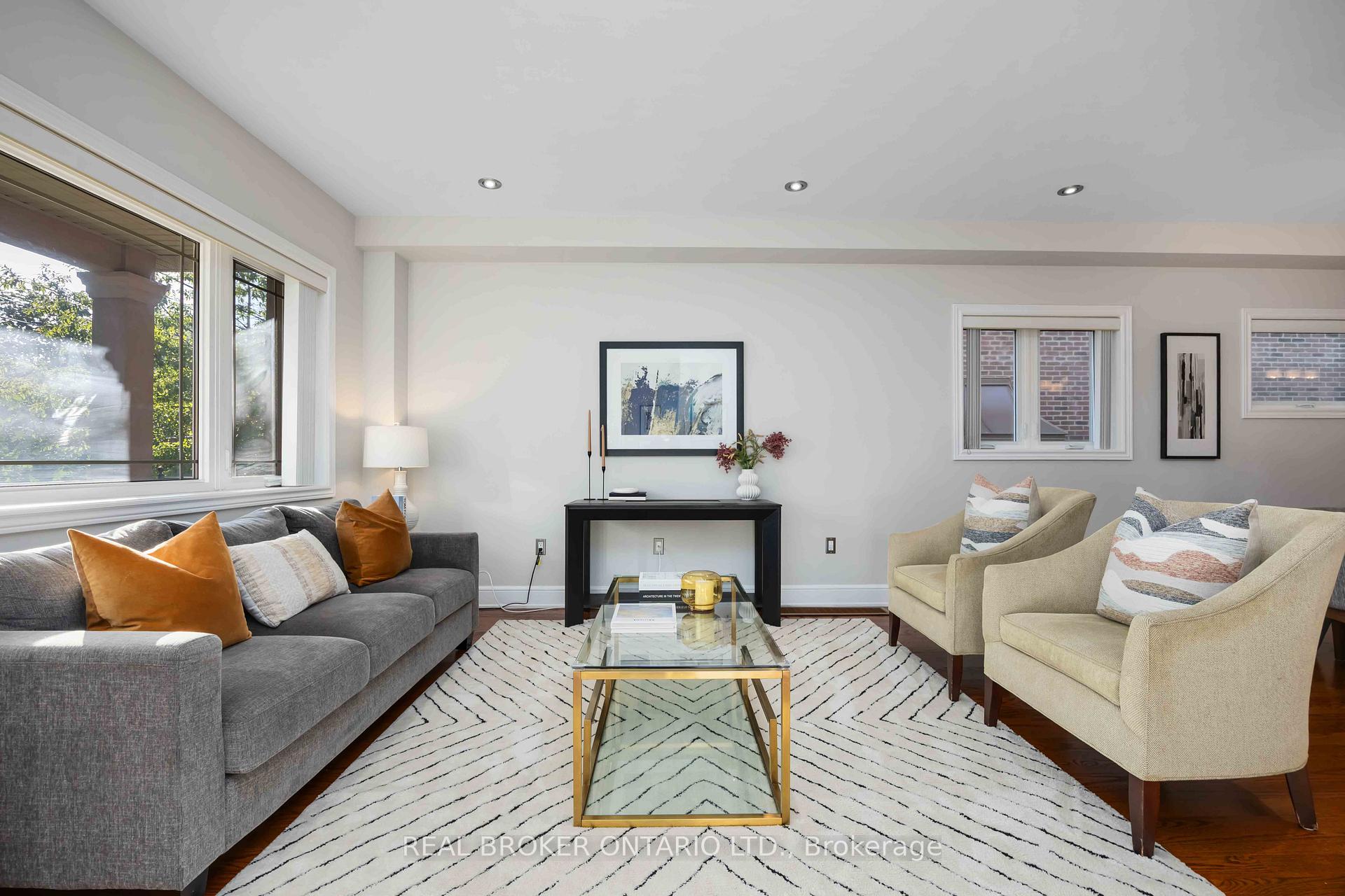 122 Cedarcrest Boulevard, Toronto E03 — photo 4 of 5