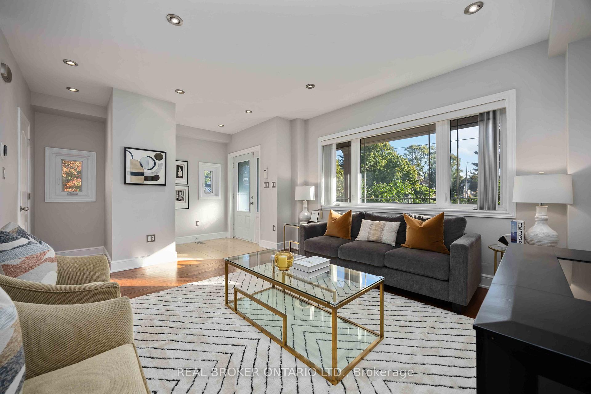 122 Cedarcrest Boulevard, Toronto E03 — photo 5 of 5