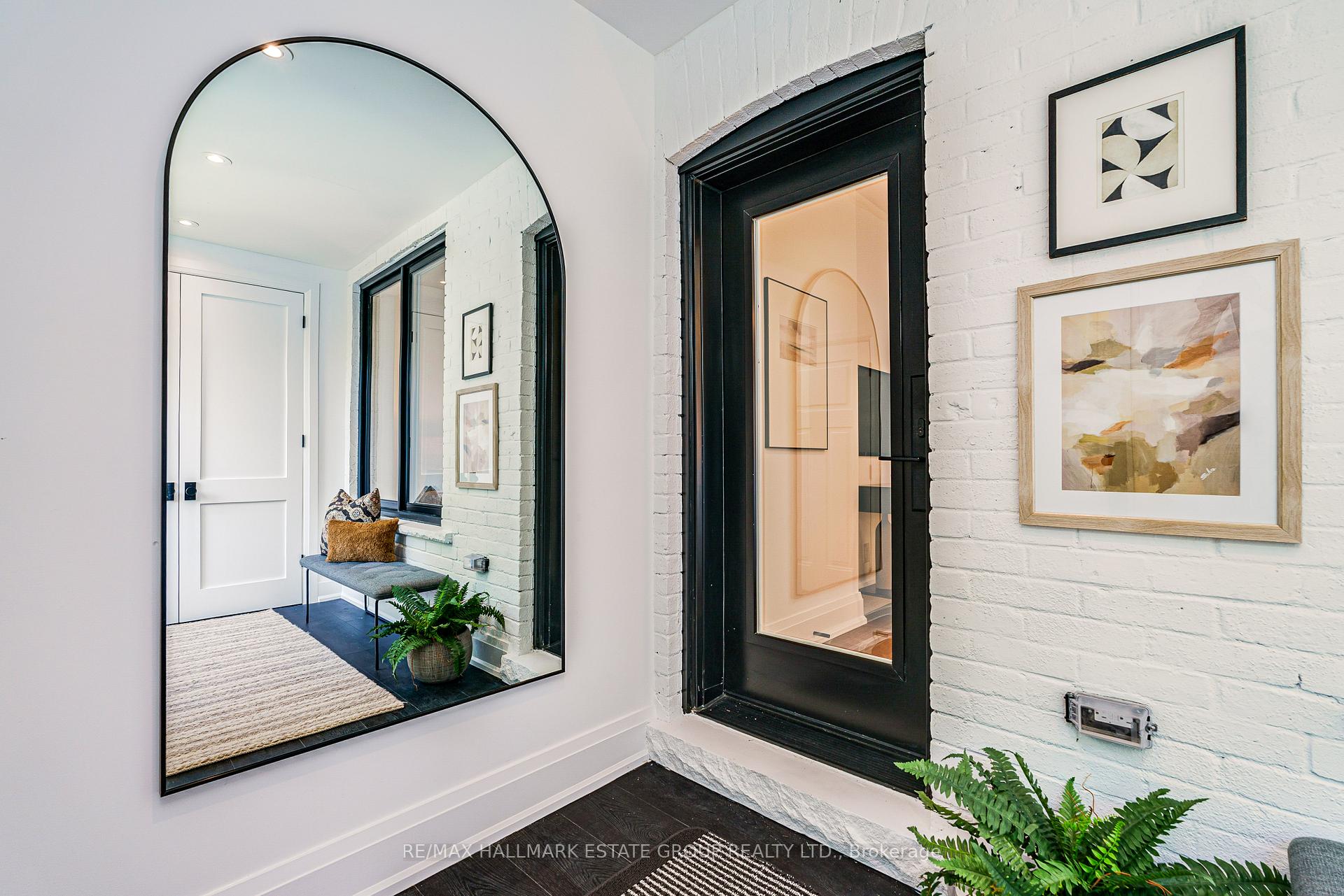 54 Sproat Avenue, Toronto E01 — photo 3 of 5