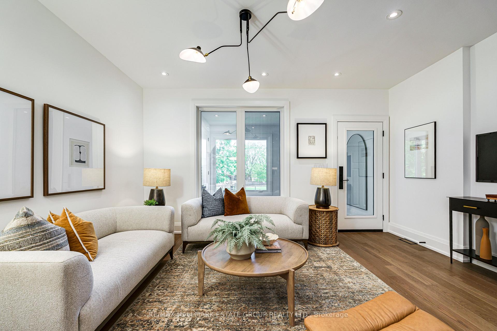 54 Sproat Avenue, Toronto E01 — photo 5 of 5