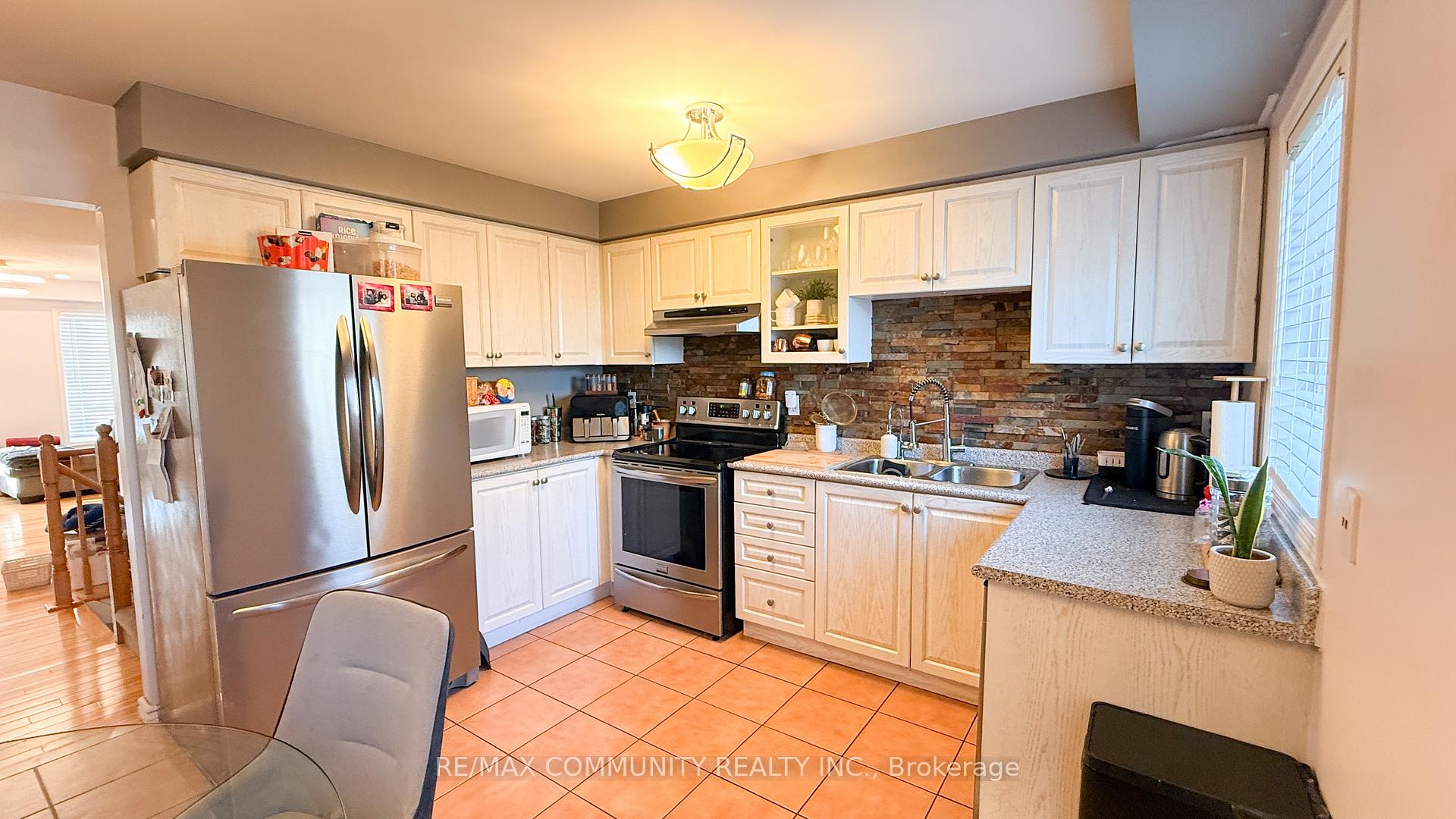 66 Mcgonigal Lane, Ajax, ON L1T 4G9 — Ajax, Ontario