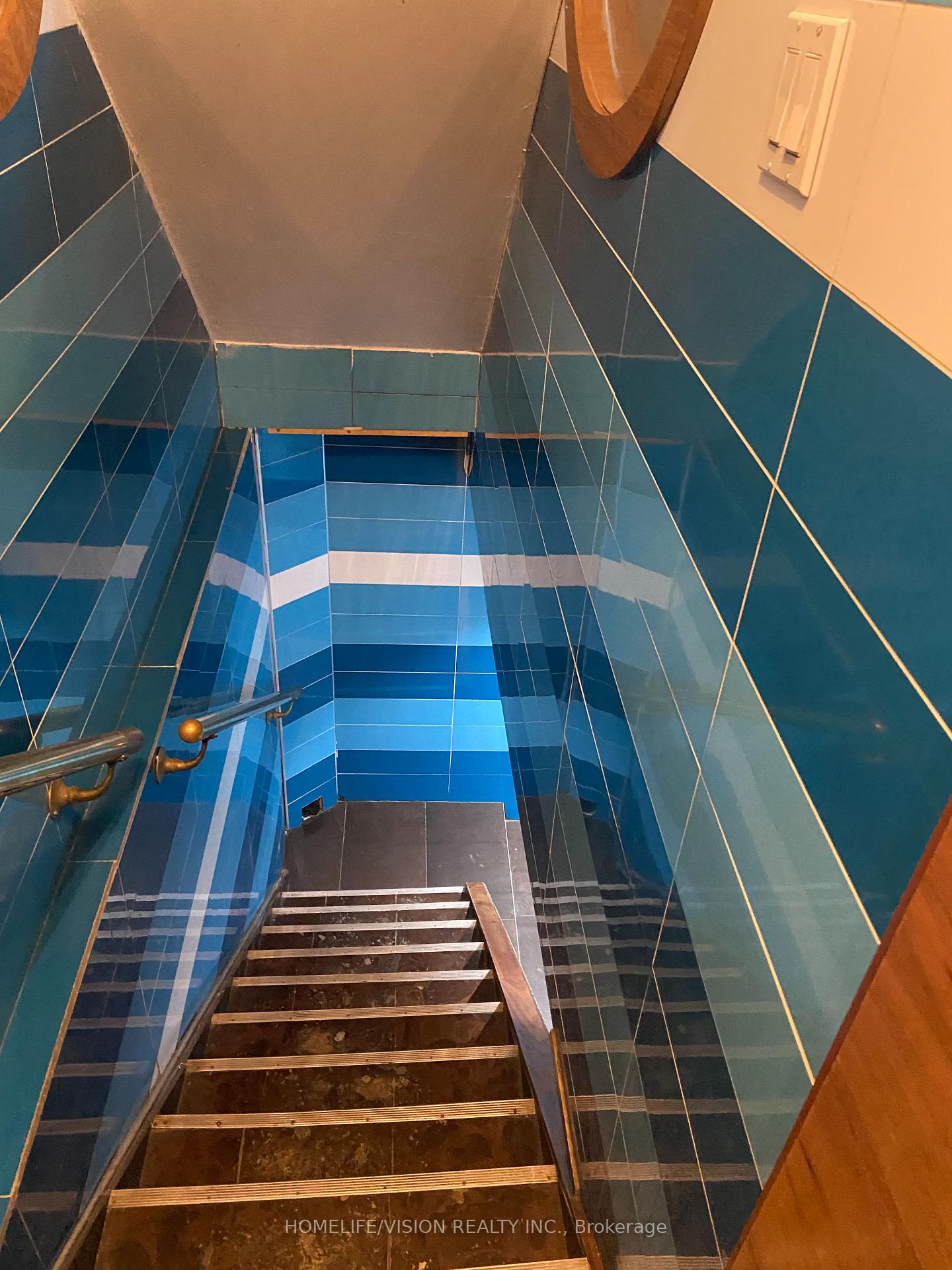 521 Danforth Avenue 000, Toronto E01 — photo 5 of 5