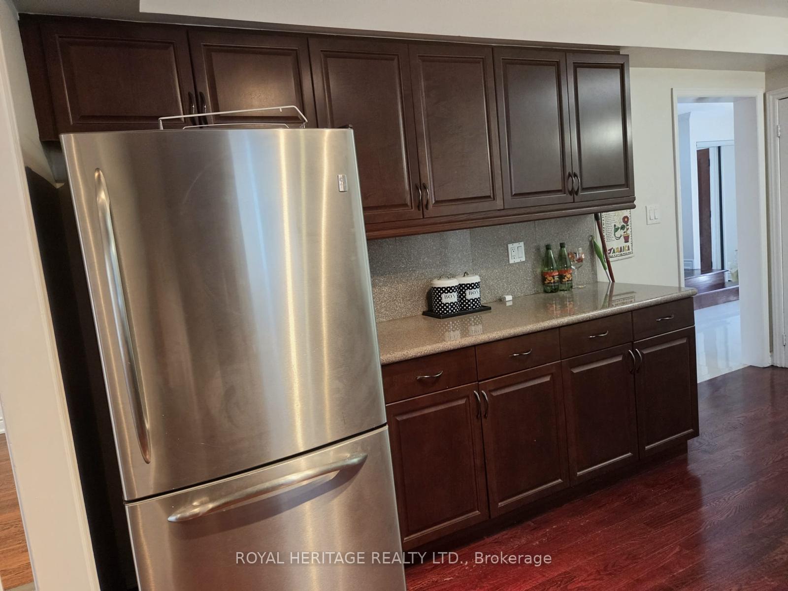 59 Hewitt Crescent, Ajax — photo 2 of 5